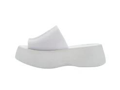 Slides|Platforms*Melissa Becky Grey