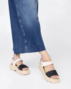 Ankle Strap|Platform*Melissa Kick Off Sandal Beige/Black