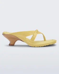 Flip Flops|Heels*Melissa Layla Yellow