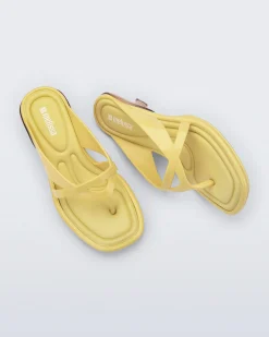 Flip Flops|Heels*Melissa Layla Yellow